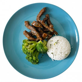 Salteado asiático de carne y verduras