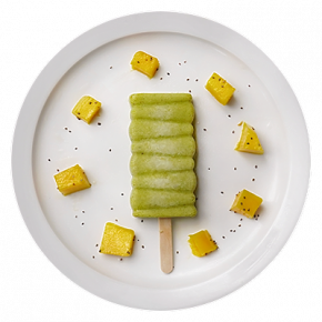 Paletas de espinaca, chia, y mango