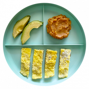 Camote con tiras de huevo y aguacate