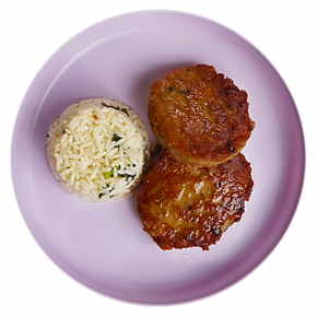 Tortitas de salmón con arroz de limón y cilantro